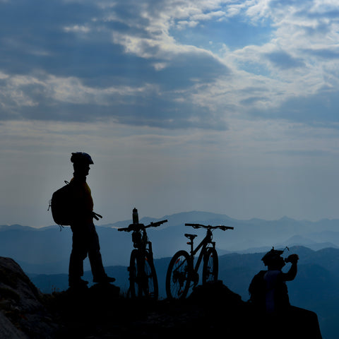 Road Bike Tires vs Hybrid Bike Tires: What's the Difference?