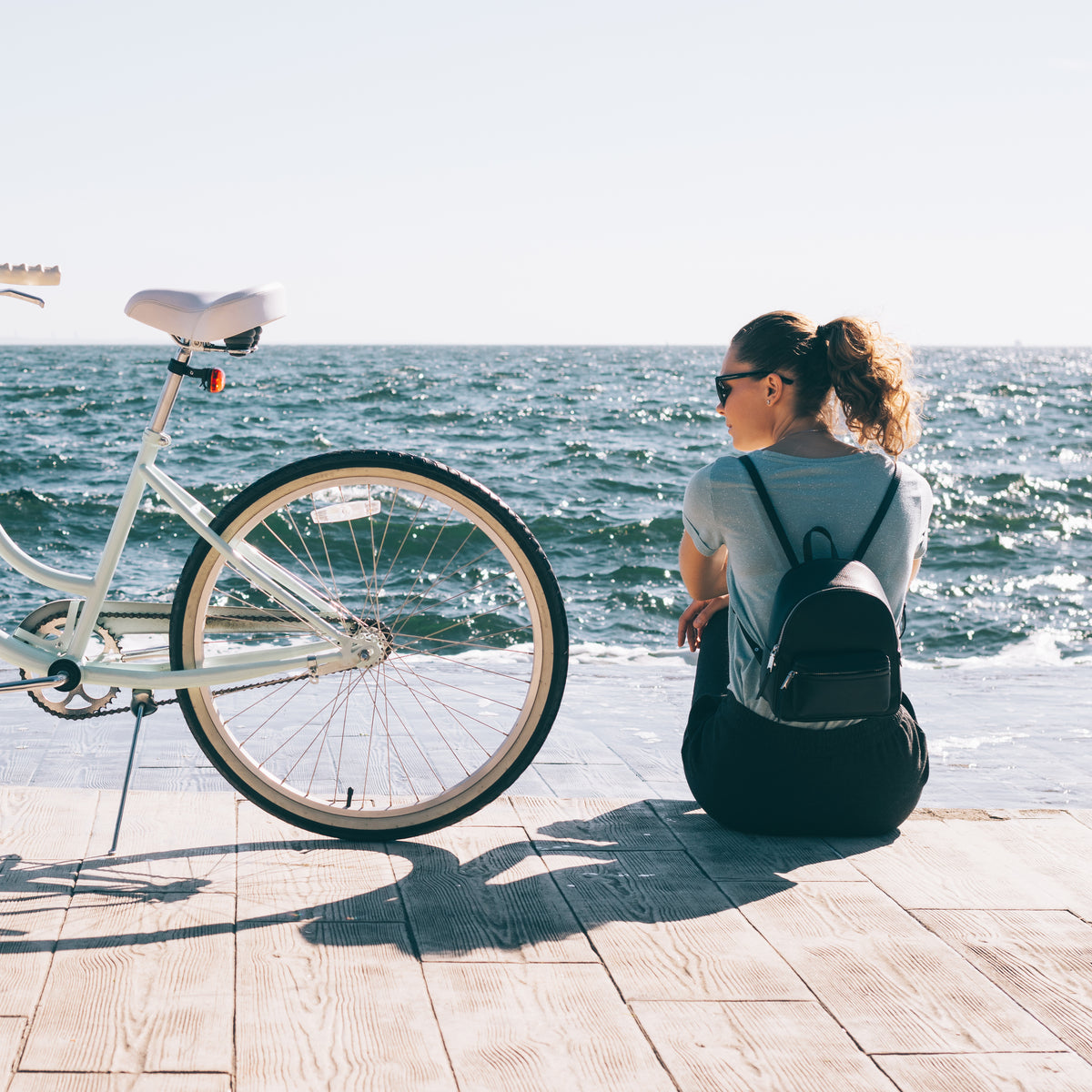 Buying Guide: 10 Must-Have Beach Cruiser Accessories