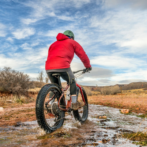 Gravel Bike vs Roadie: What's The Difference?