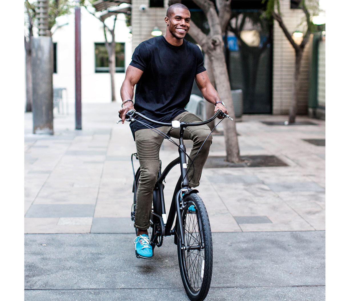 sixthreezero EVRYjourney Men's 7 Speed Touring Hybrid Bike