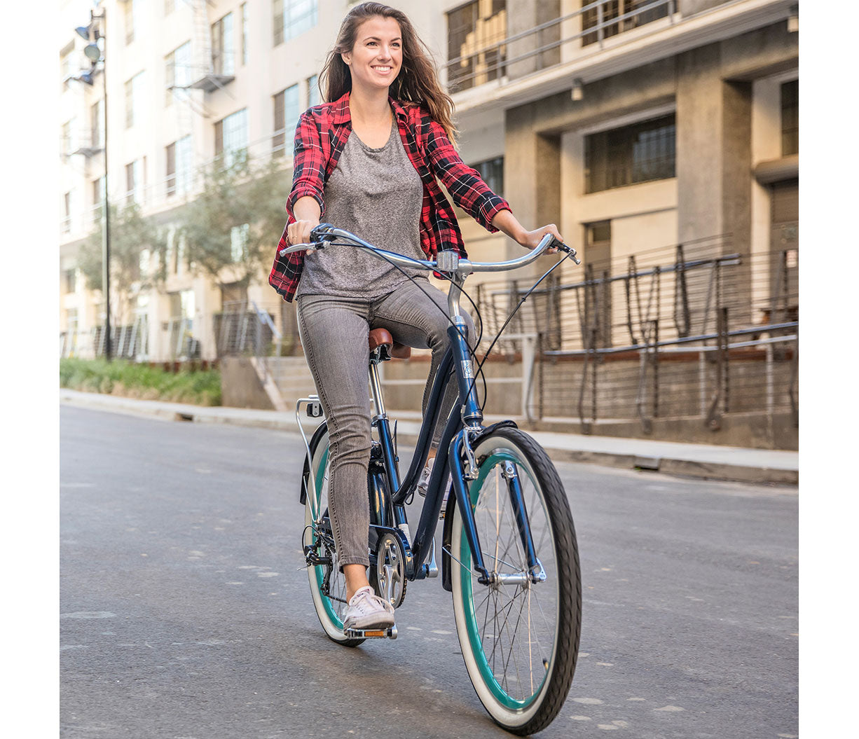 sixthreezero EVRYjourney Women's 26" 3 Speed Step-Through Touring Hybrid Bicycle