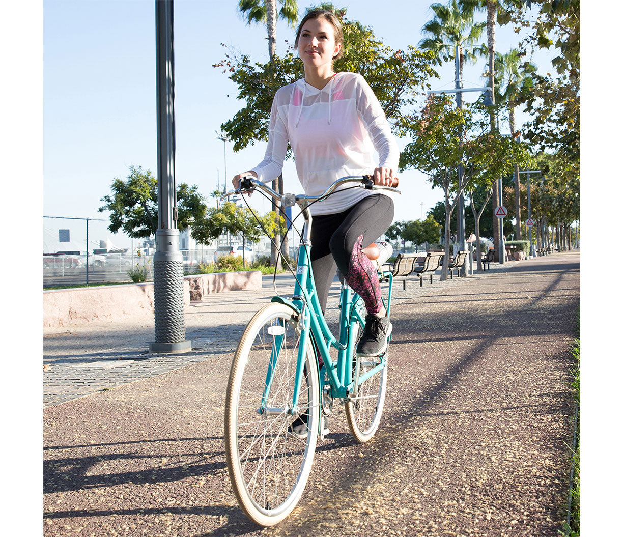 sixthreezero Ride in the Park Women's 3 Speed Touring City Bike with Rear Rack